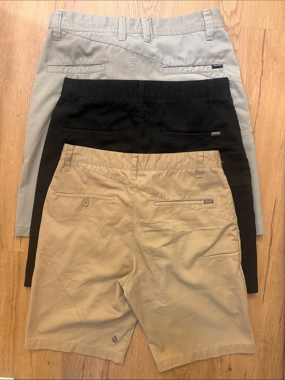 Volcom Men’s Chino Shorts TRIO - Black, Khaki, Light Gray (size 30) - Picture 9 of 9